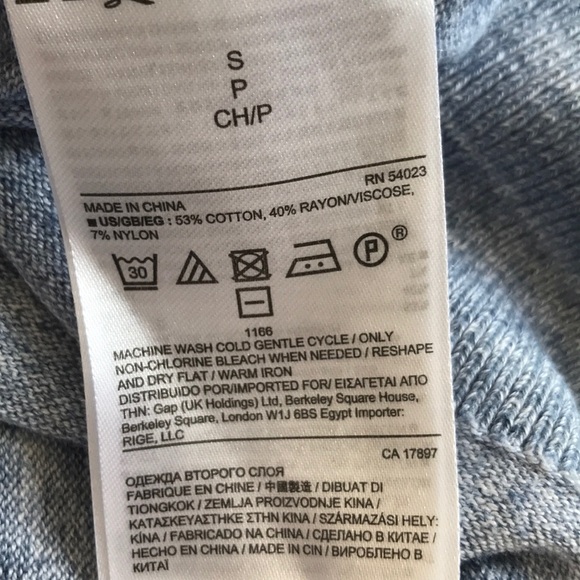 Banana Republic luxe sweater collection - Picture 6 of 7